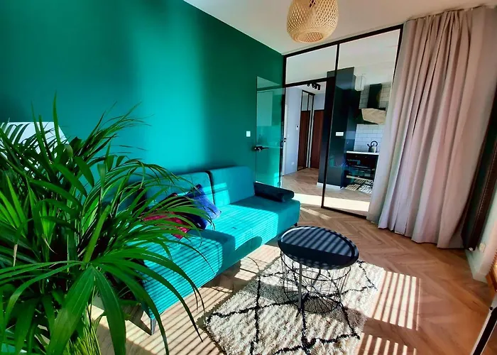 Trident Apartment I